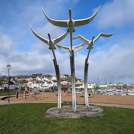 Seafront Sanctuary Ballycastle Exterior photo